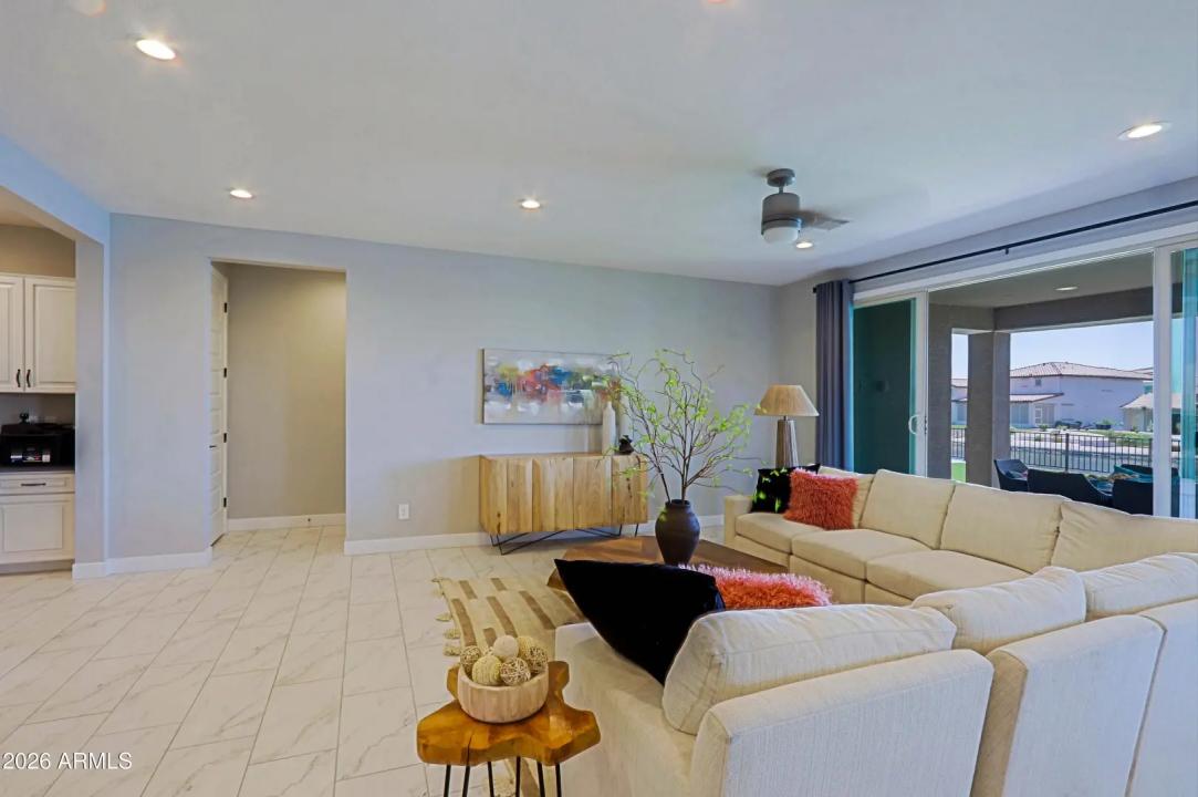 Real Estate Picture 26