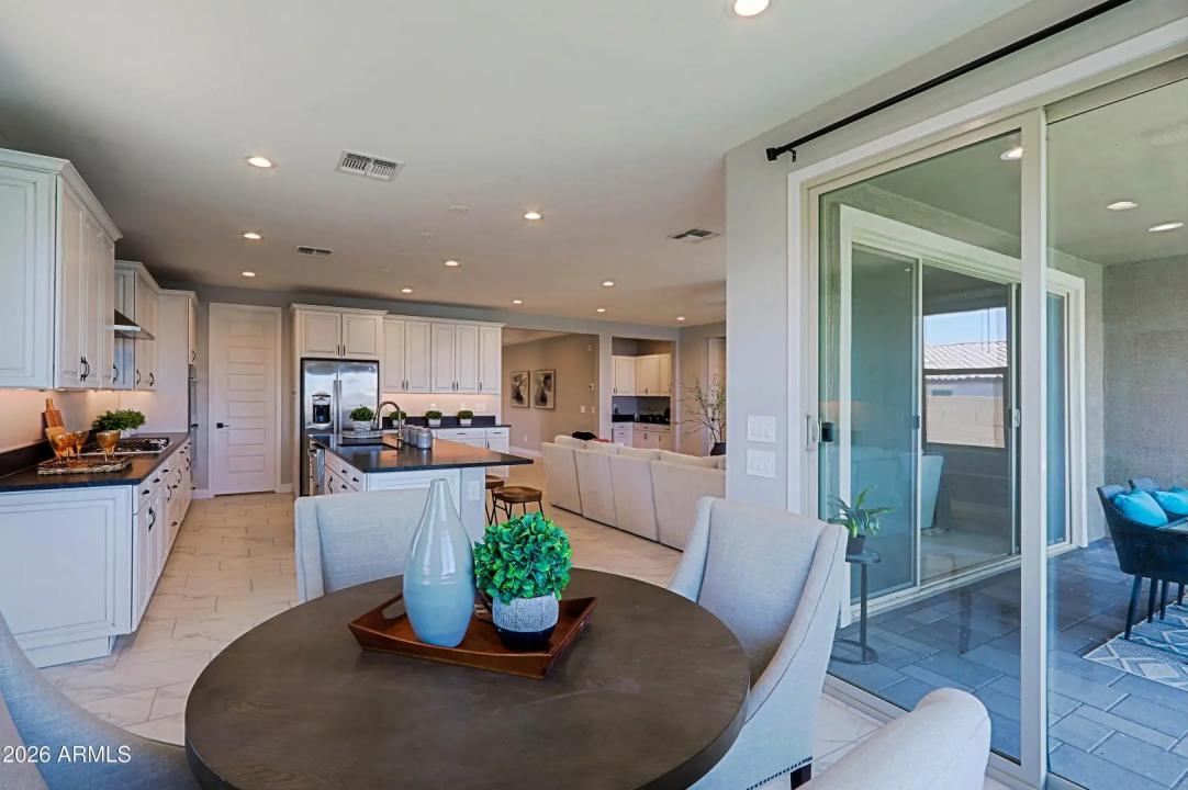 Real Estate Picture 20