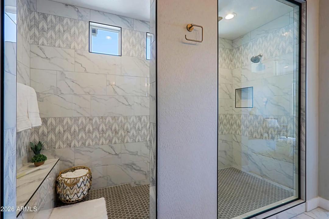 Real Estate Picture 34