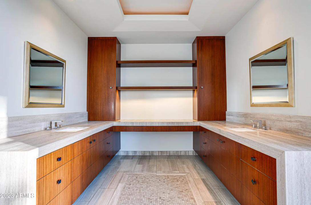Real Estate Picture 18