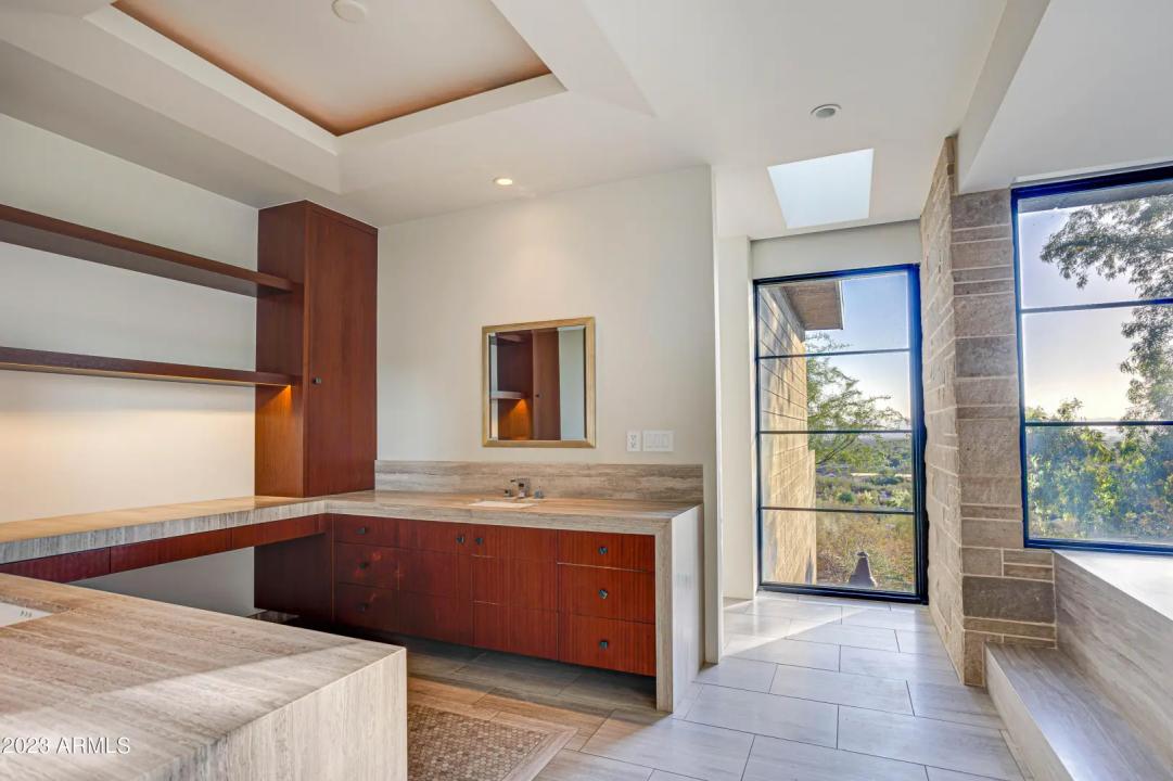 Real Estate Picture 19