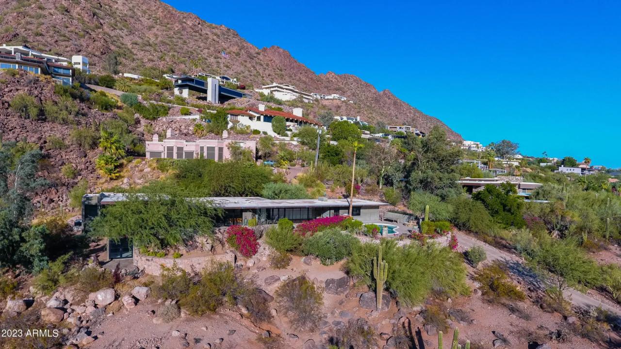 Real Estate Picture 23
