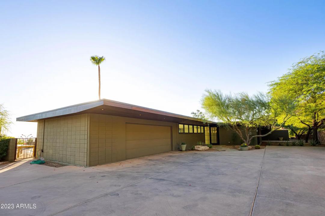 Real Estate Picture 30