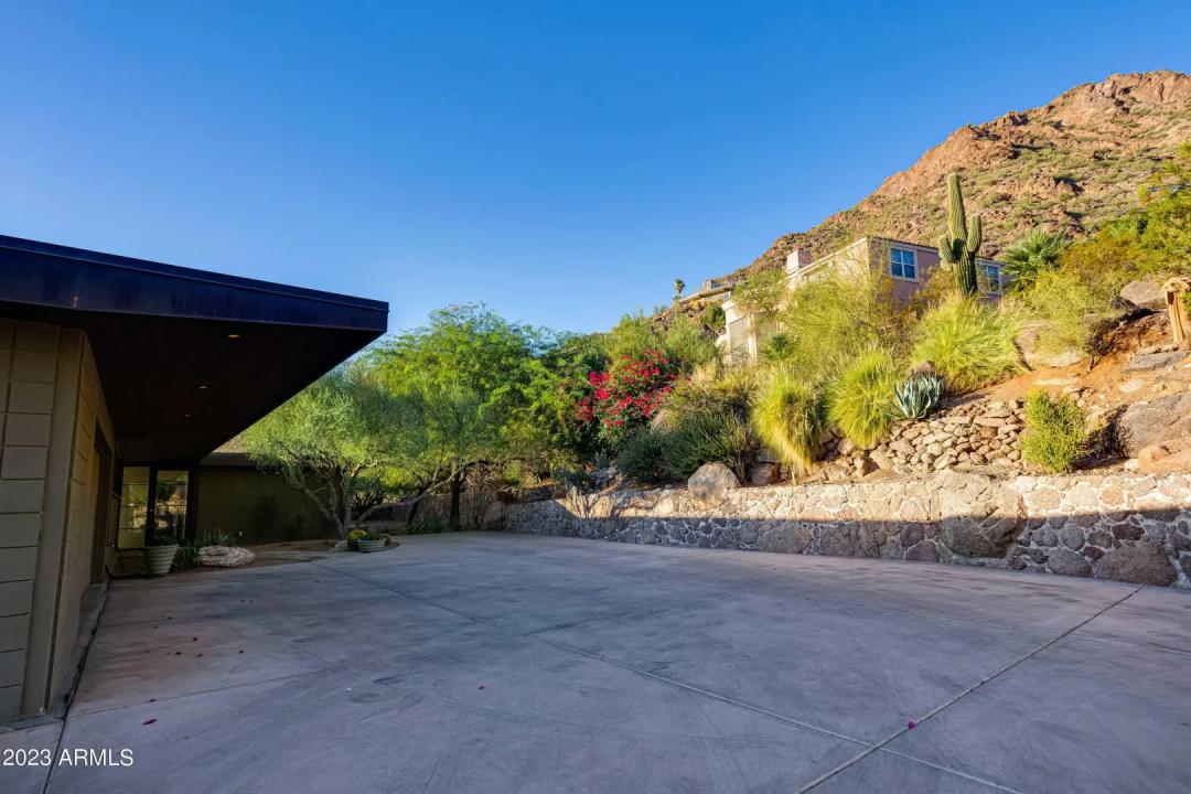 Real Estate Picture 44
