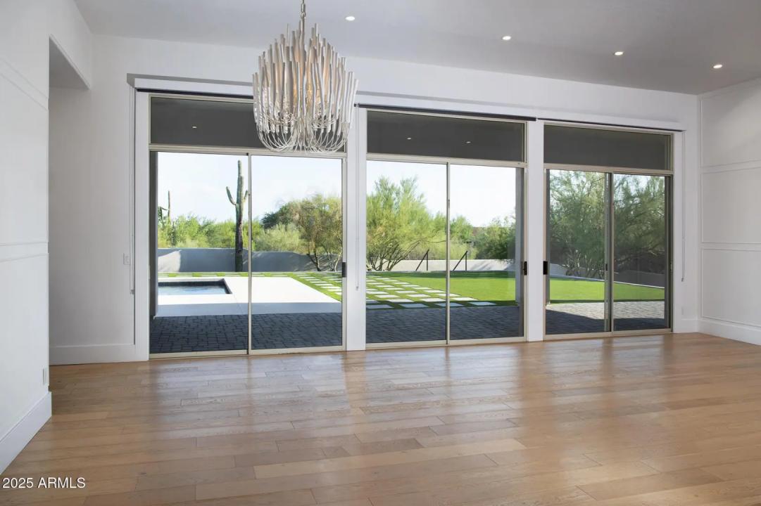 Real Estate Picture 6