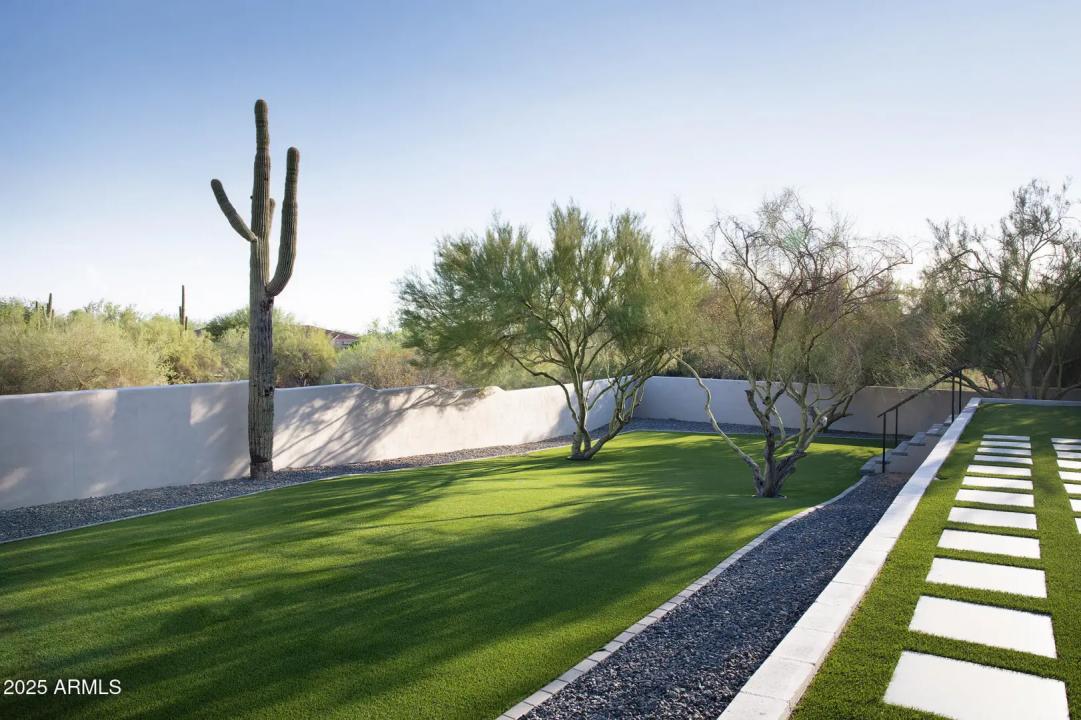 Real Estate Picture 26