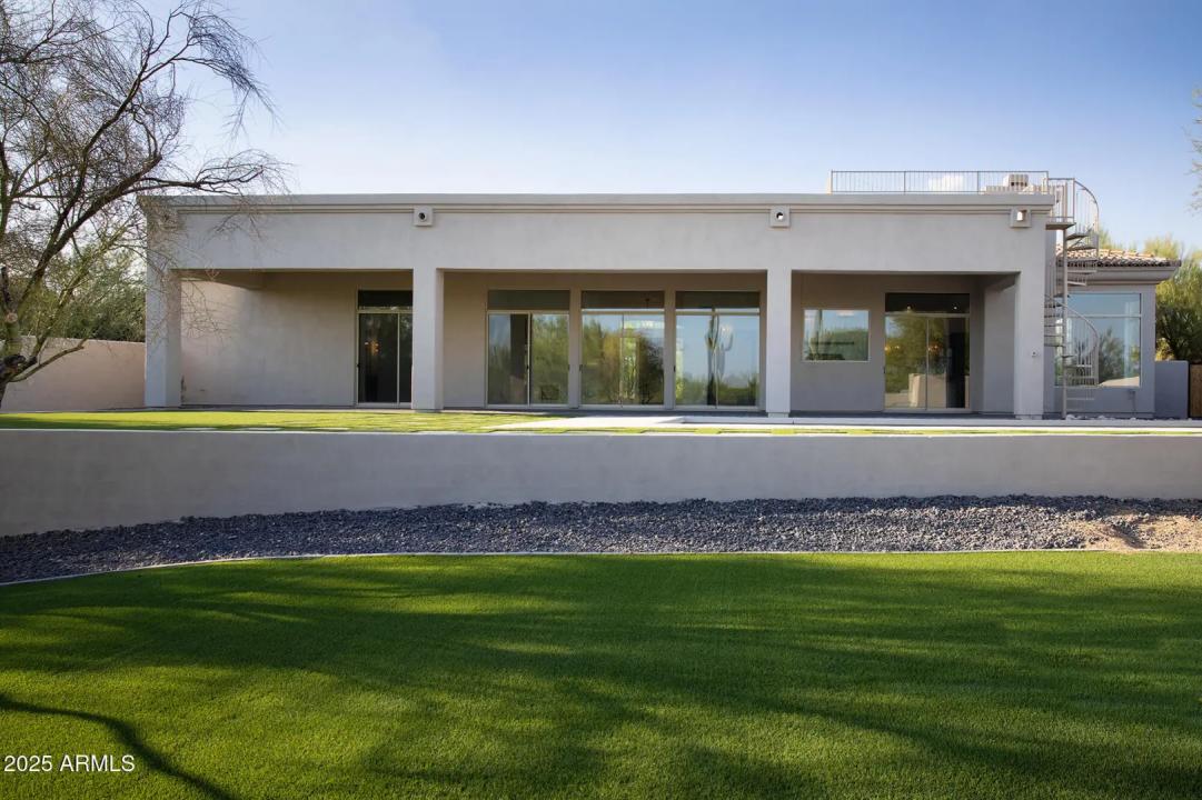Real Estate Picture 38