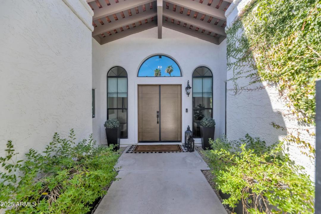 Real Estate Picture 2