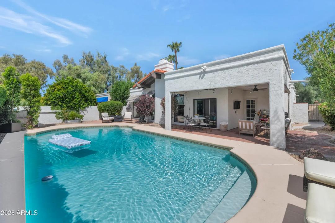 Real Estate Picture 25