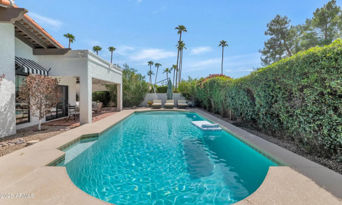 Real Estate Picture 26