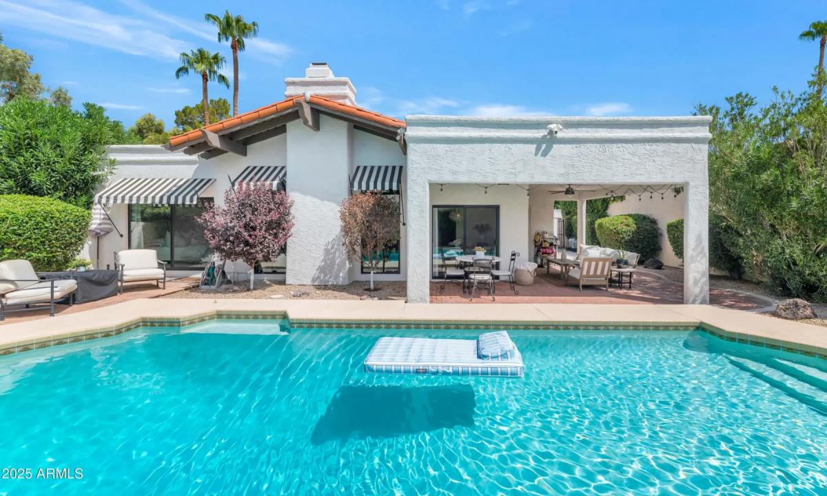 Real Estate Picture 23