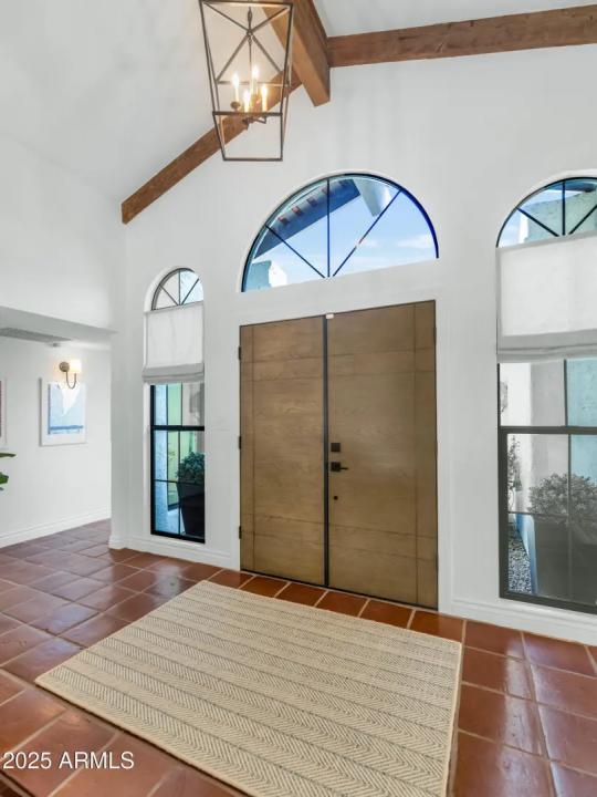 Real Estate Picture 3