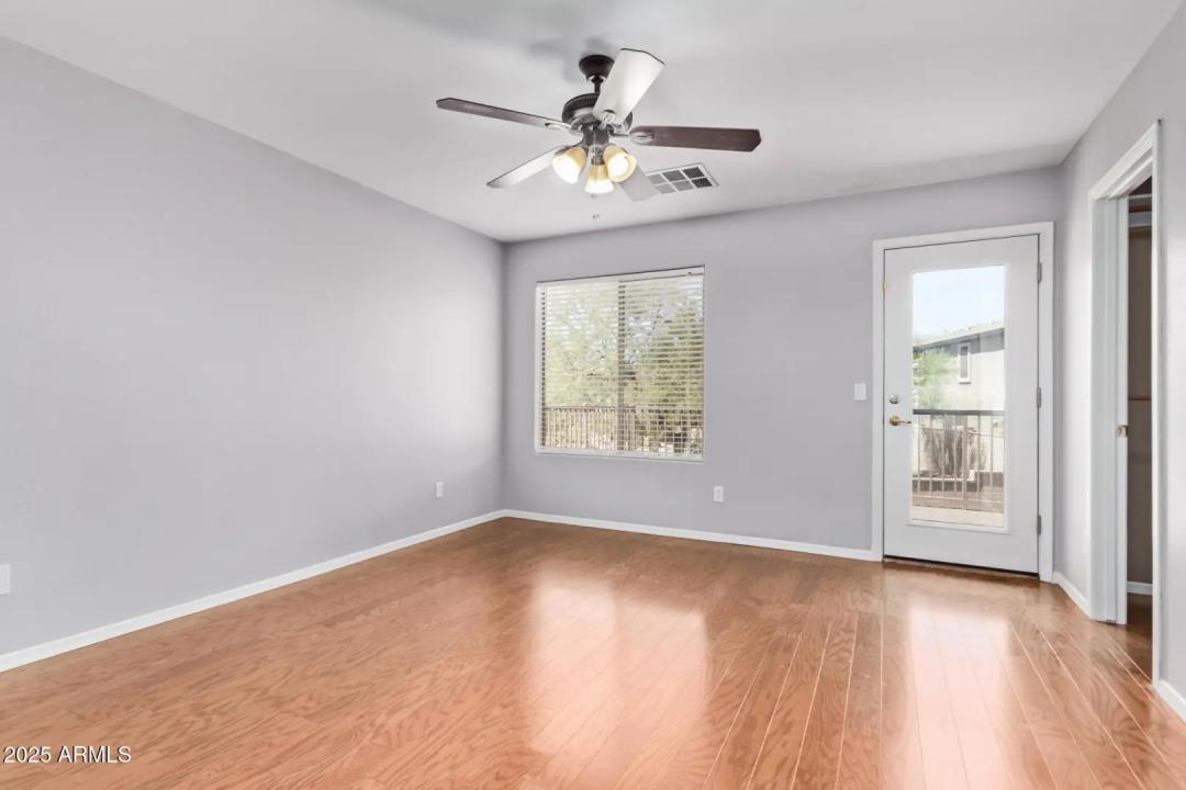 Real Estate Picture 14
