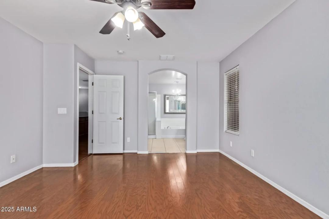 Real Estate Picture 16