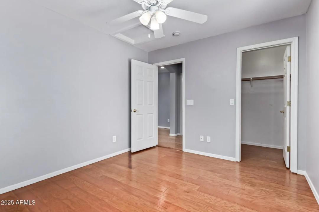 Real Estate Picture 24