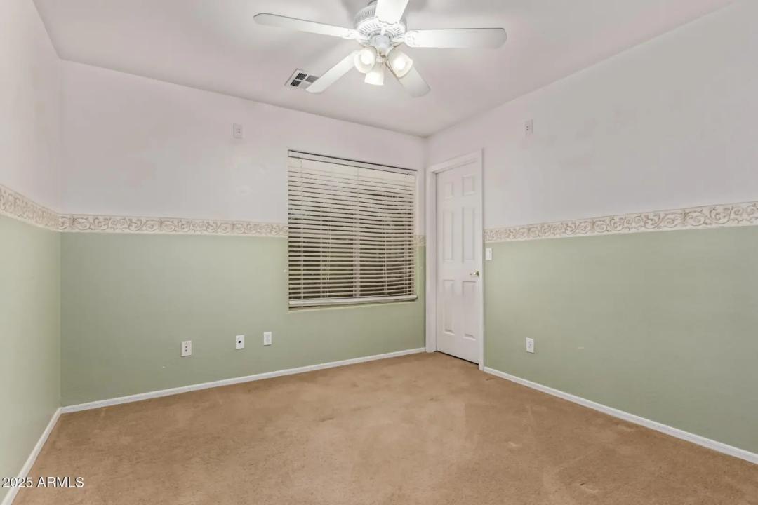 Real Estate Picture 33