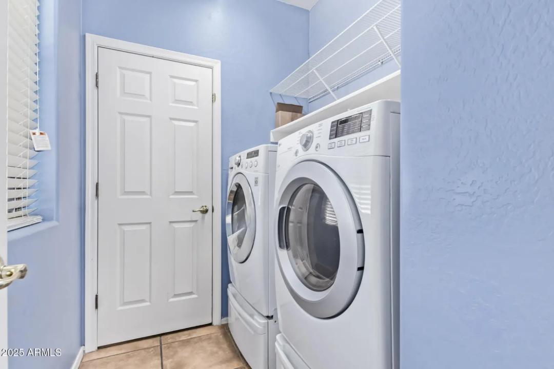 Real Estate Picture 37