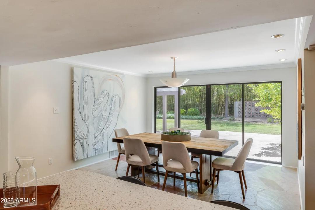 Real Estate Picture 14