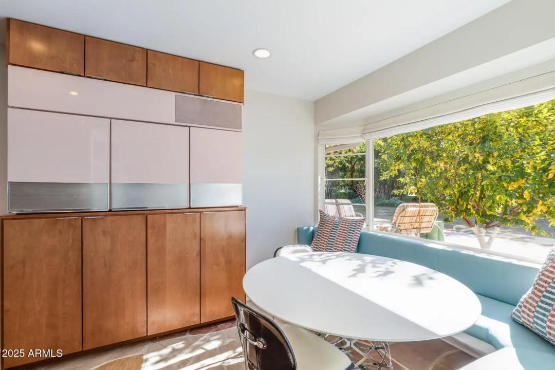 Real Estate Picture 18