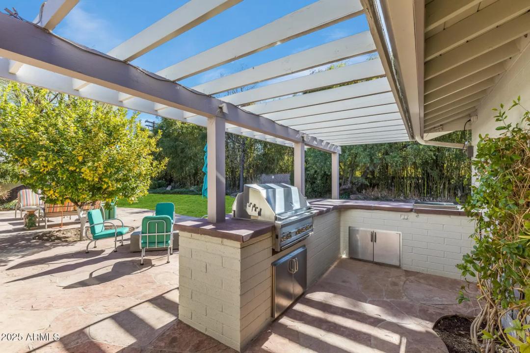 Real Estate Picture 37