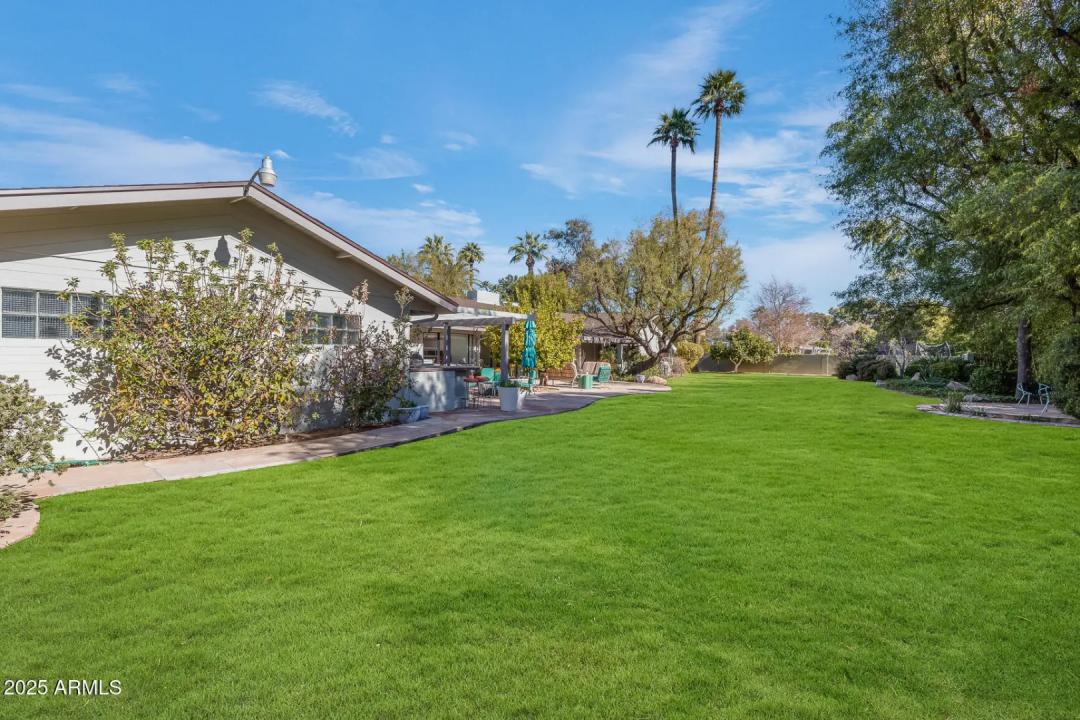 Real Estate Picture 42
