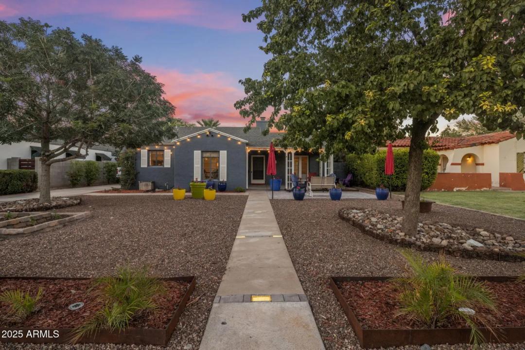 Real Estate Picture 50