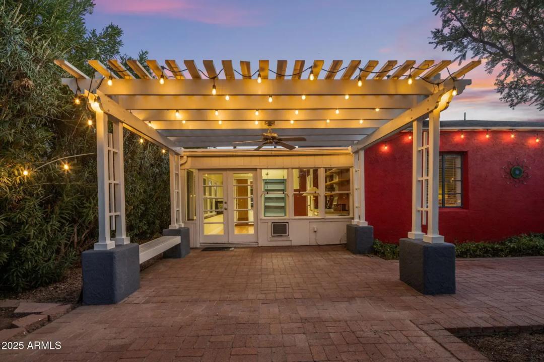 Real Estate Picture 40