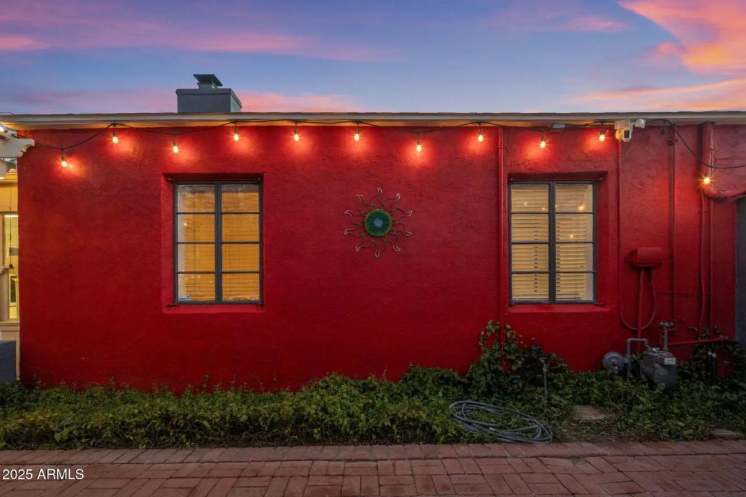 Real Estate Picture 42