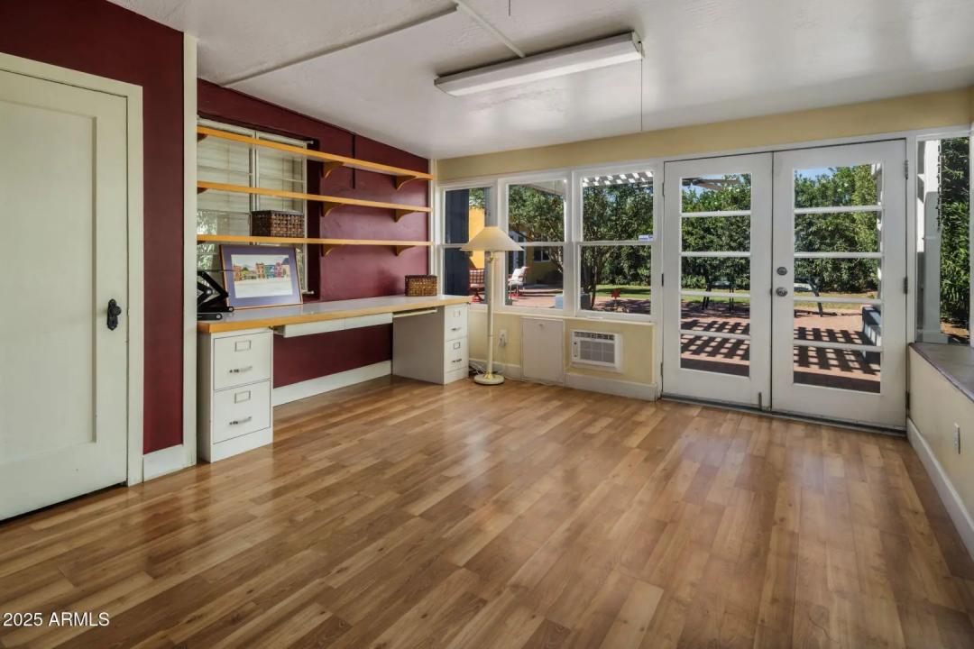 Real Estate Picture 22