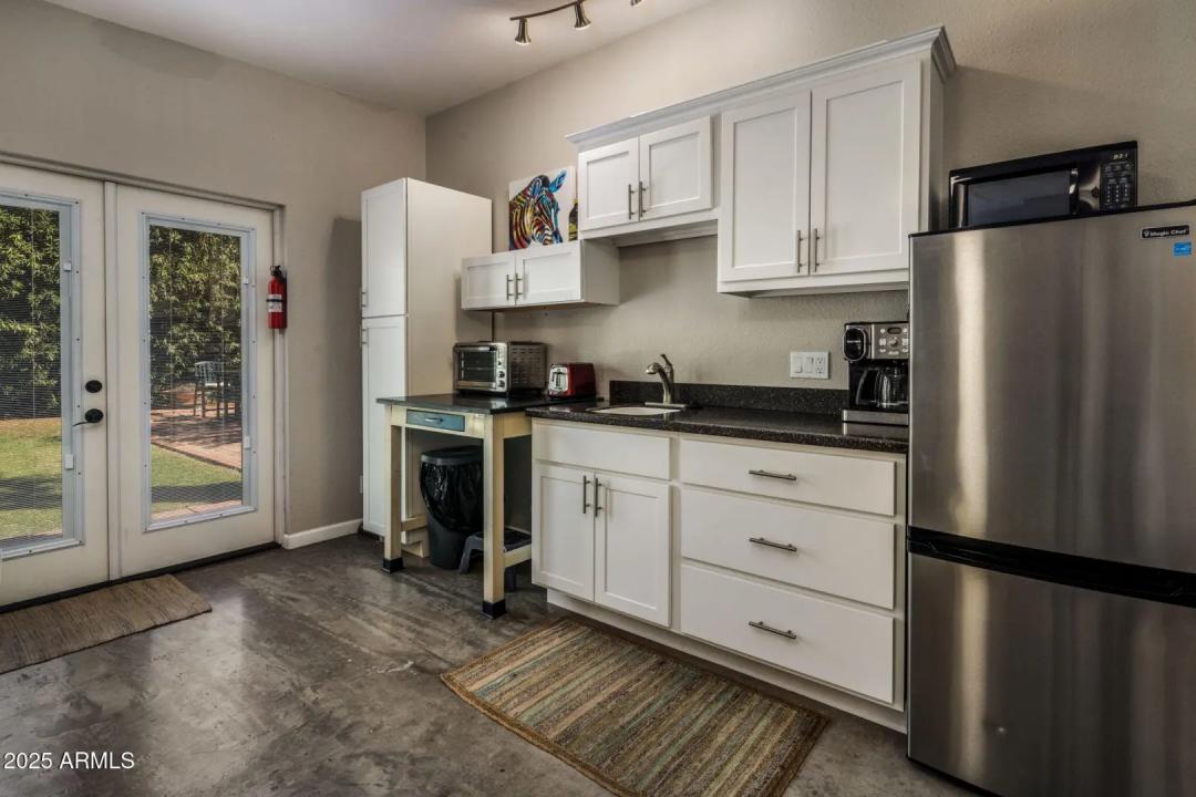 Real Estate Picture 32