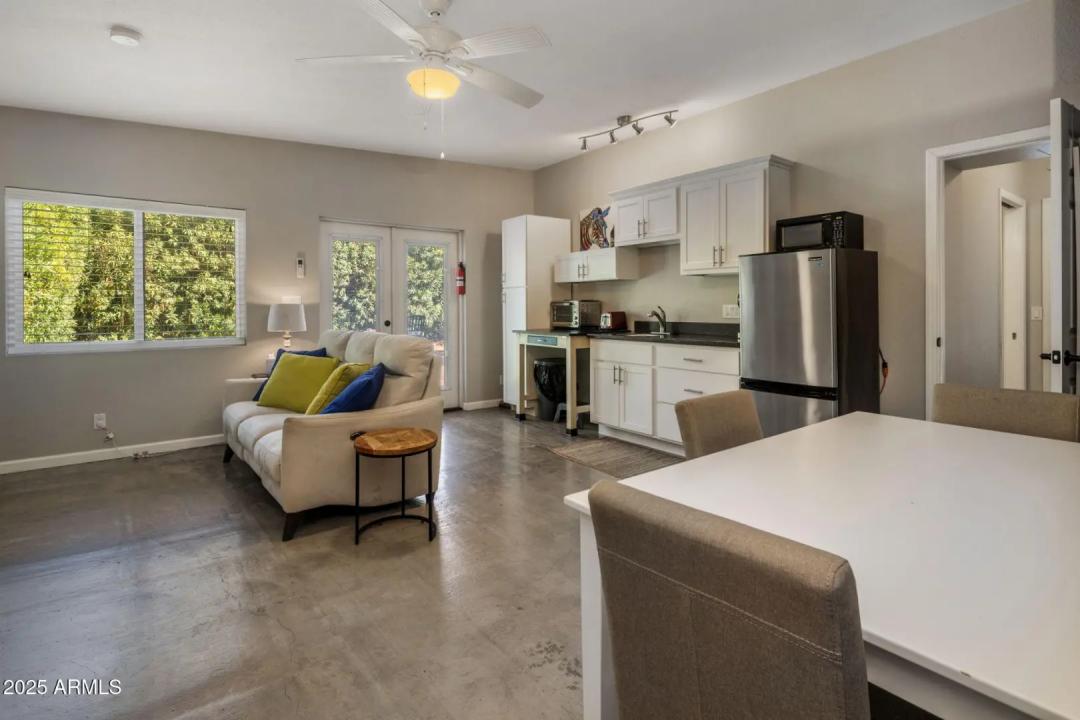 Real Estate Picture 34