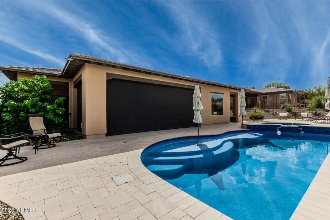 Real Estate Picture 19