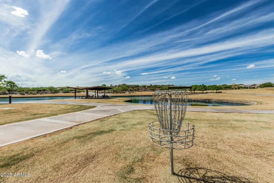 Real Estate Picture 32