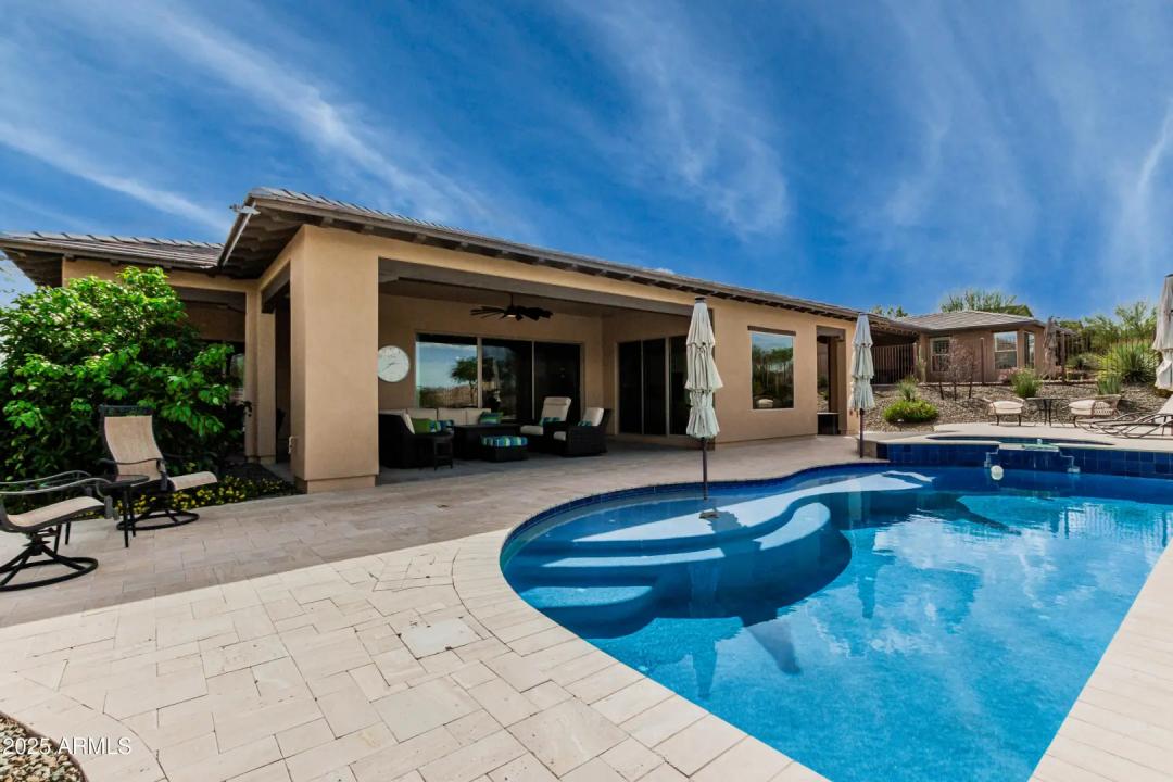 Real Estate Picture 22
