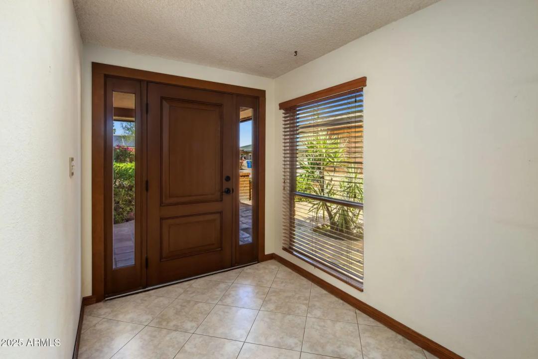 Real Estate Picture 6