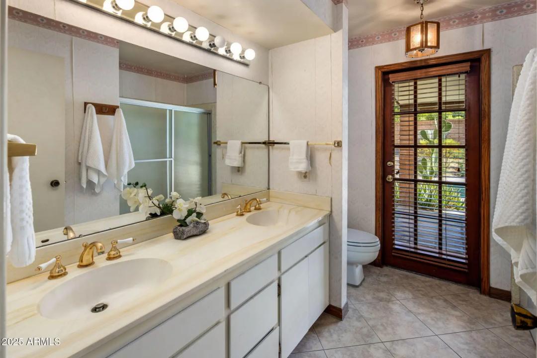Real Estate Picture 25
