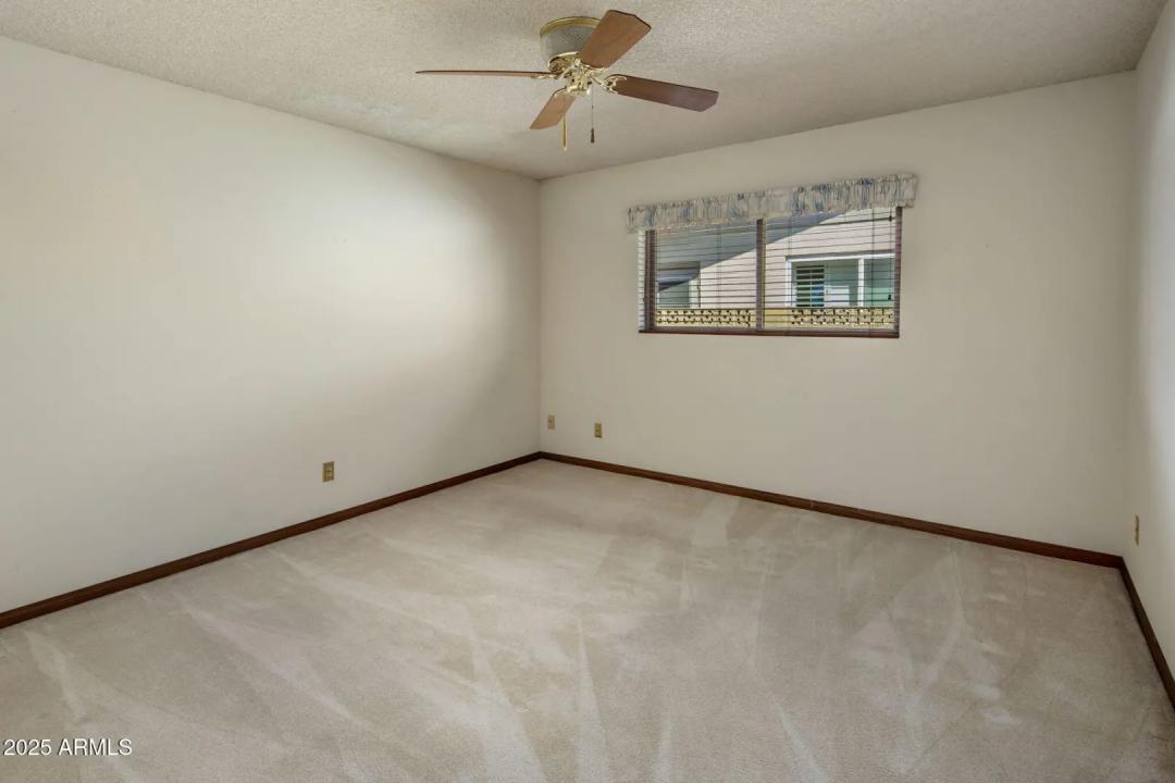Real Estate Picture 27