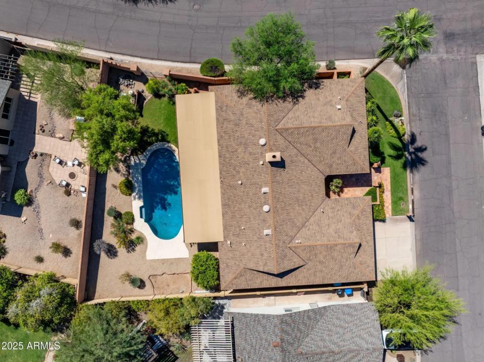 Real Estate Picture 37