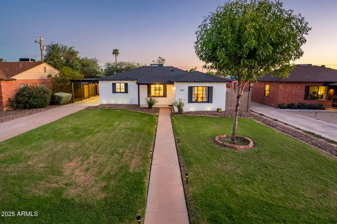 Real Estate Picture 9