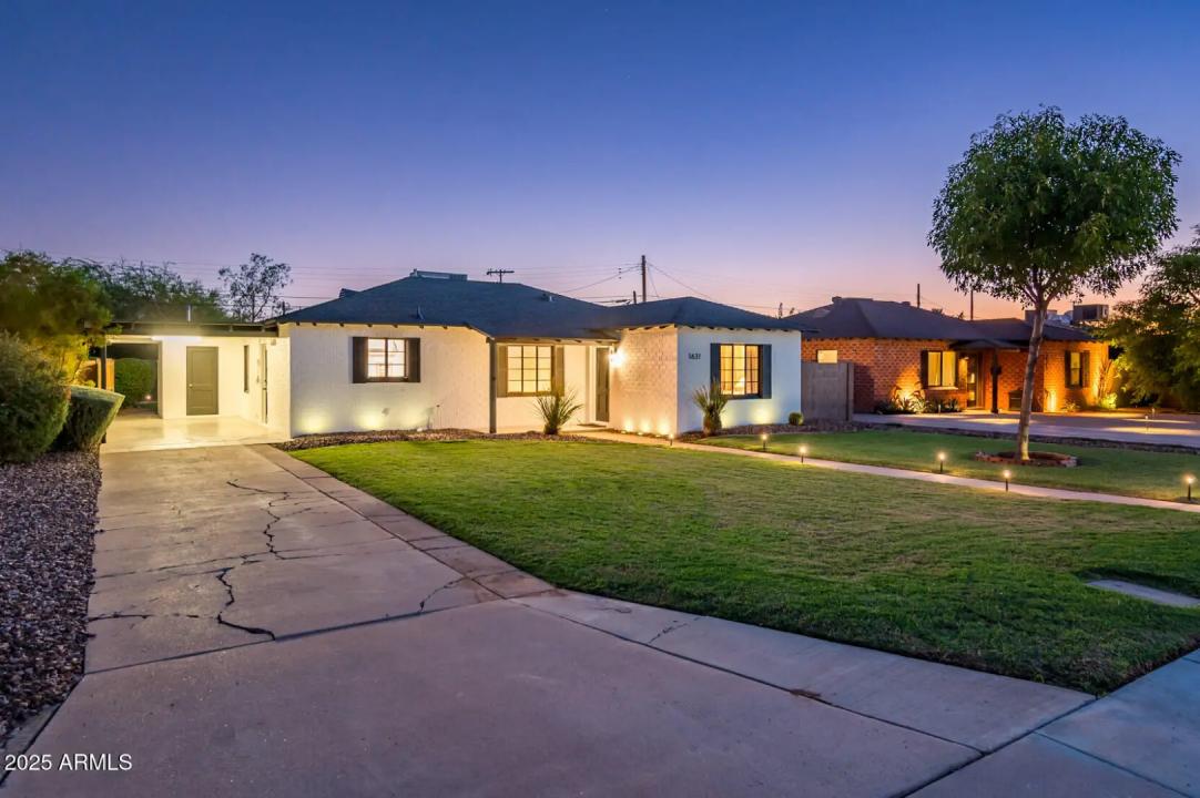 Real Estate Picture 12