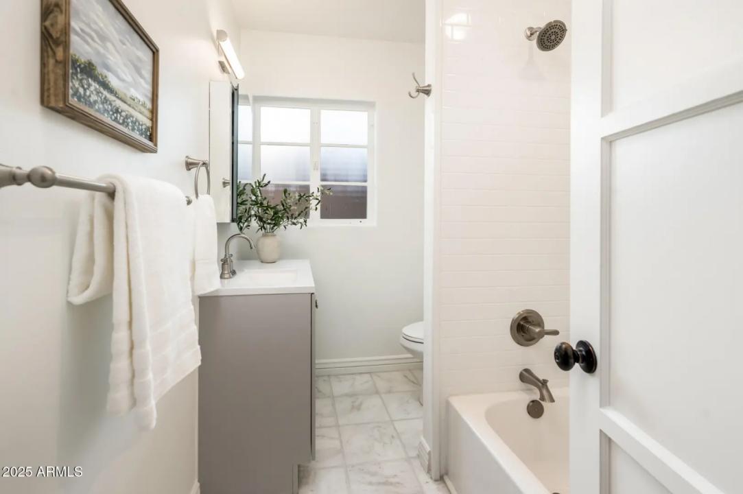 Real Estate Picture 31