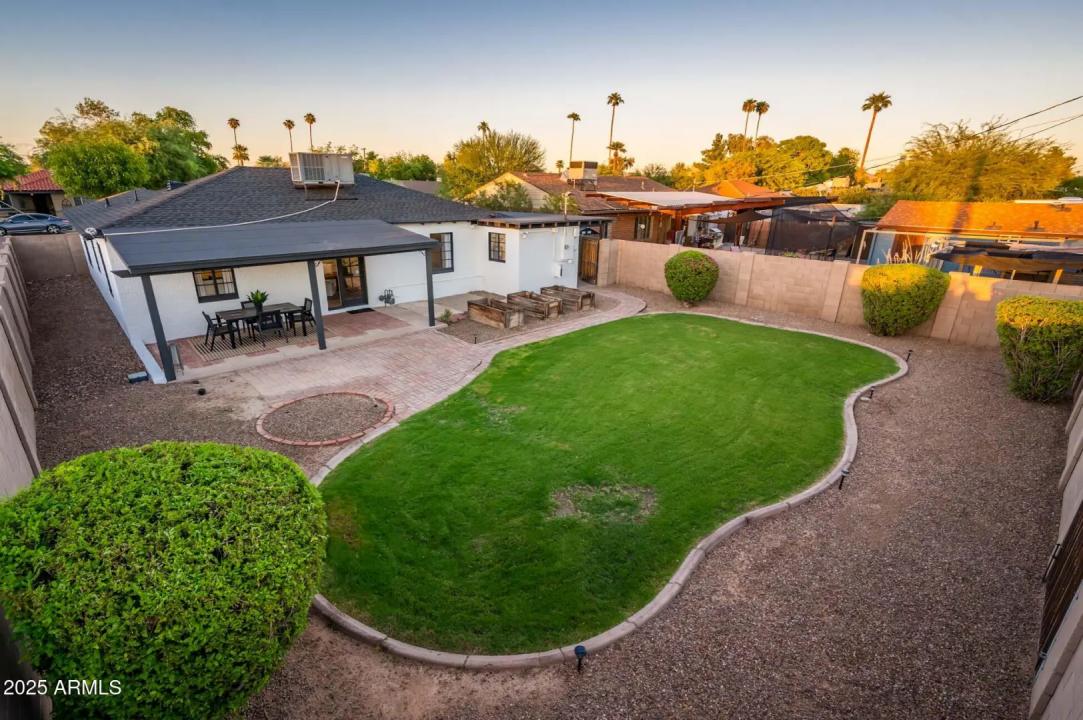 Real Estate Picture 34