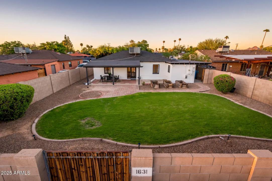 Real Estate Picture 35