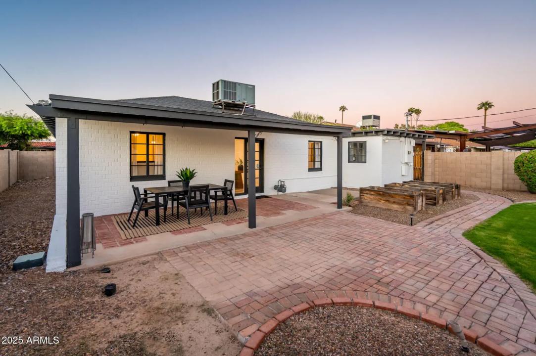 Real Estate Picture 37