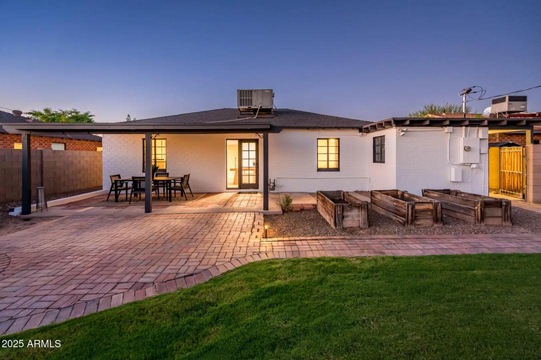 Real Estate Picture 40
