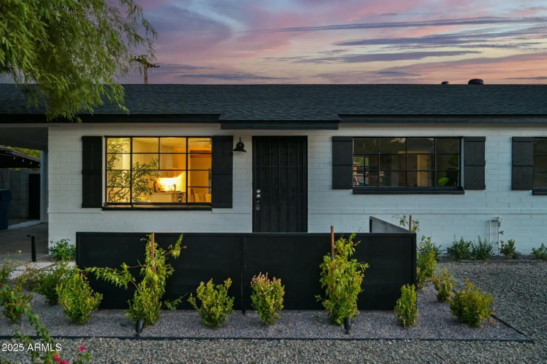 Real Estate Picture 5
