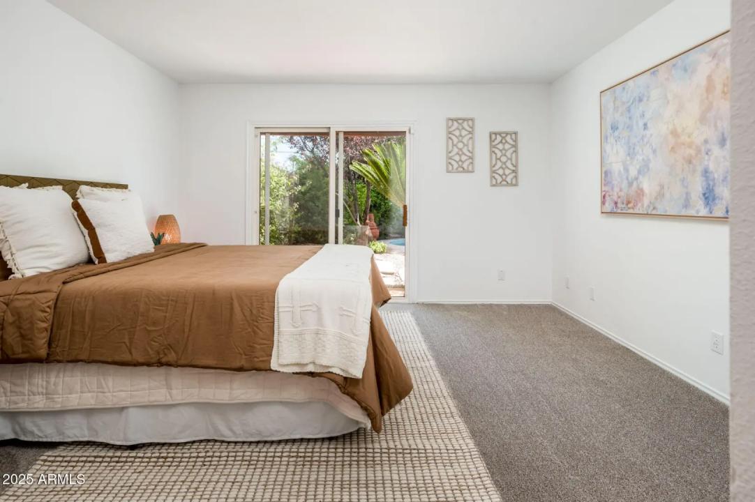 Real Estate Picture 22