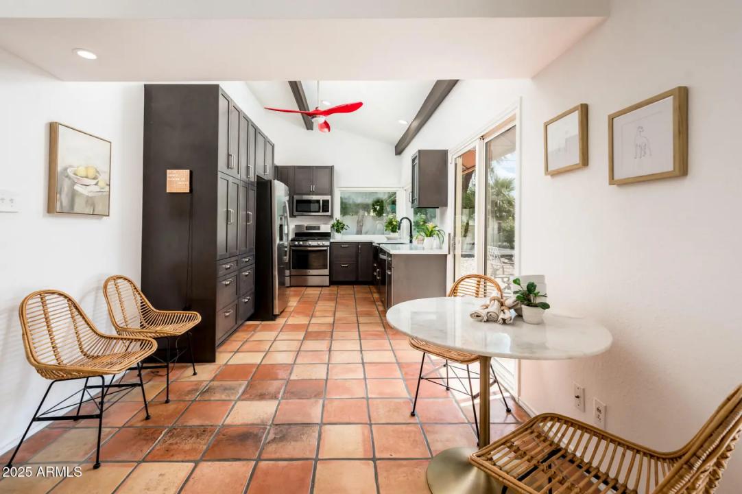 Real Estate Picture 18