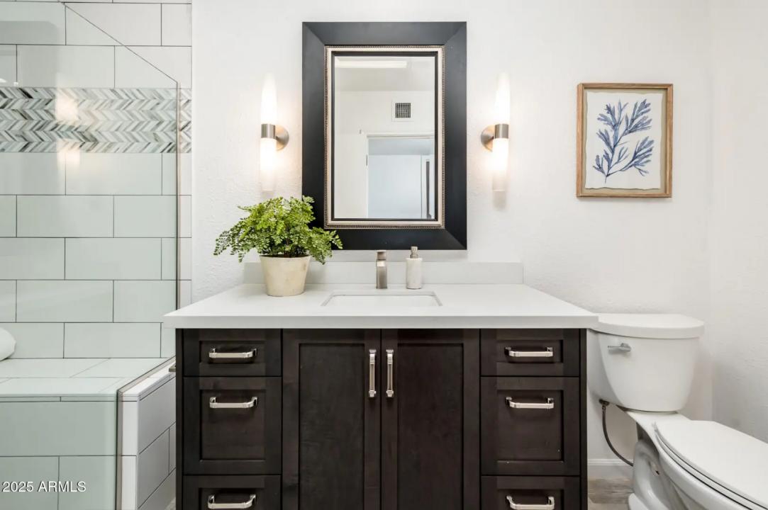 Real Estate Picture 29