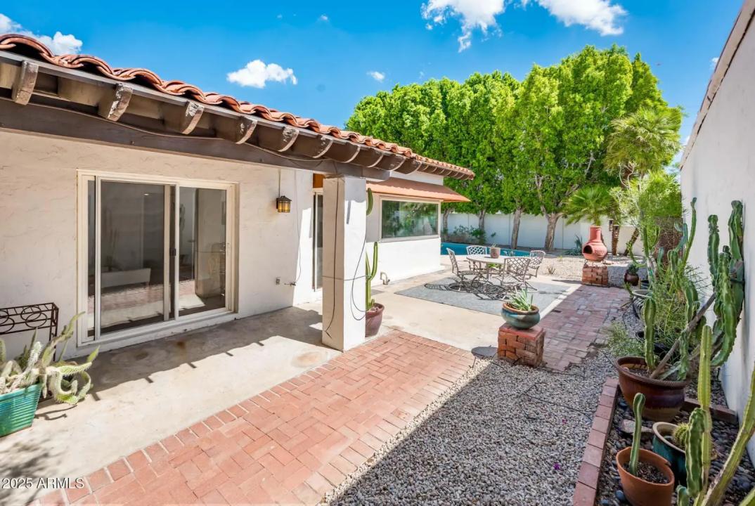 Real Estate Picture 40